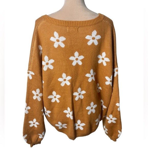 Altar’d State Daisy Print Sweater - Picture 4 of 6